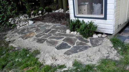 voliere 3 aanplanting.